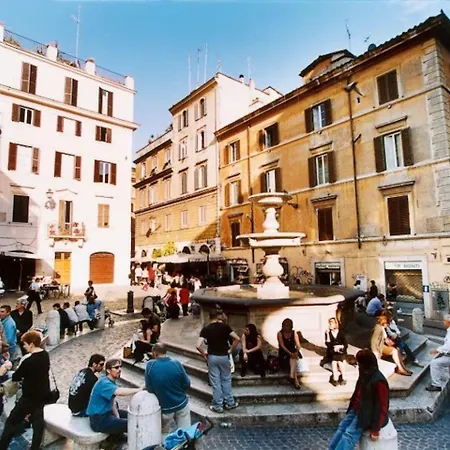 Lovely Near Colosseum Appartamento *