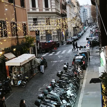 Lovely Near The Colosseum Apartment *