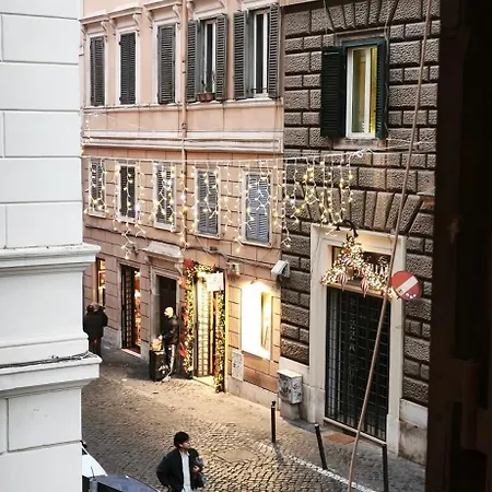 Apartment Lovely Near The Colosseum Rome