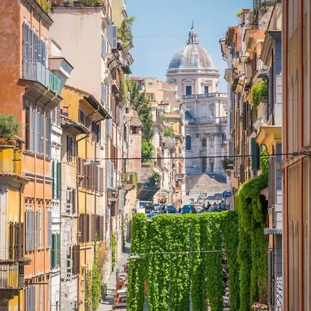 Lovely Near The Colosseum Apartment Rome
